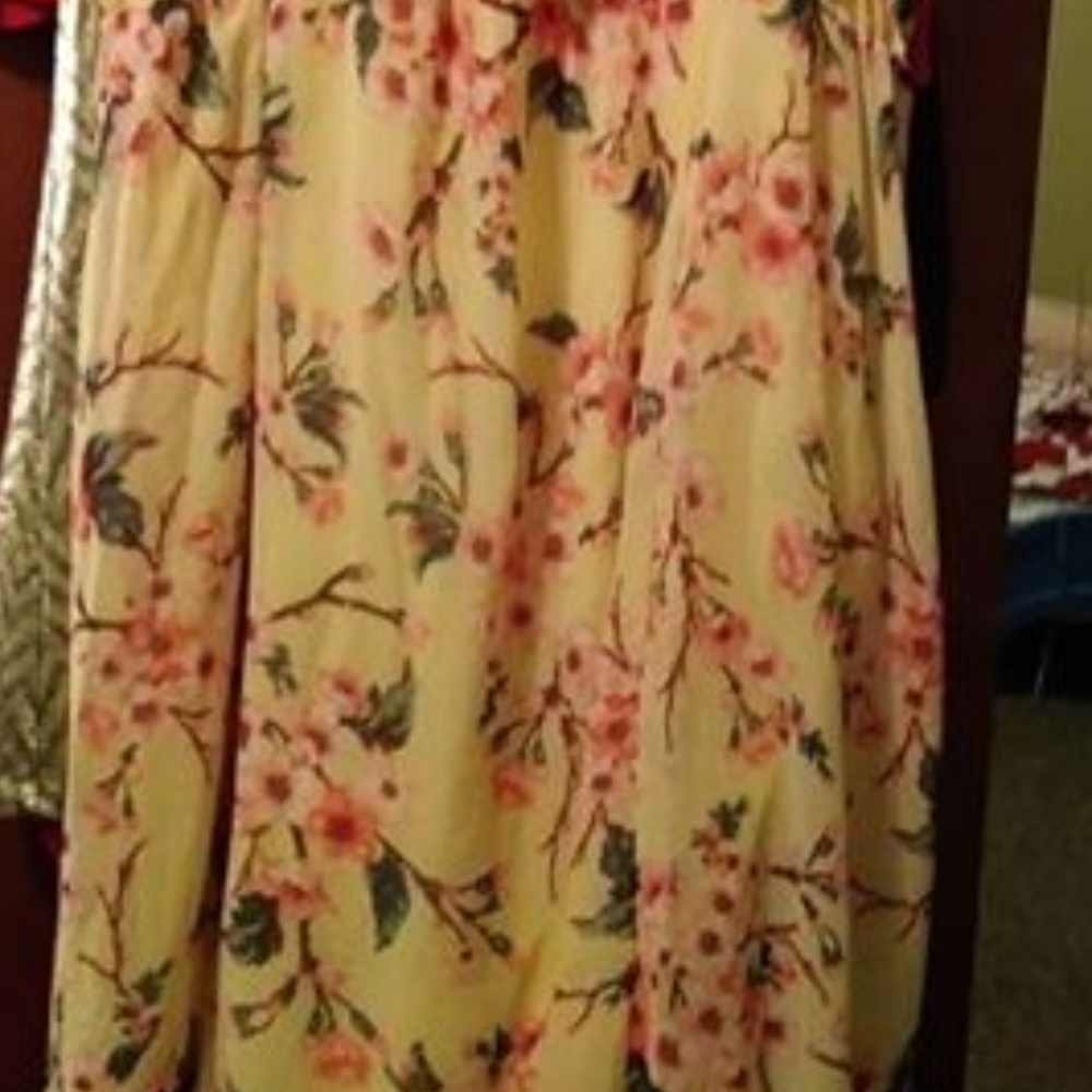 26/28 Maxi dresses